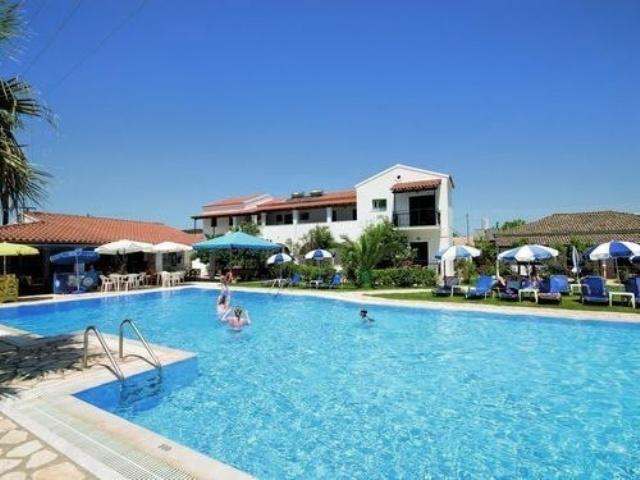 Takis And Efi Hotel 2*