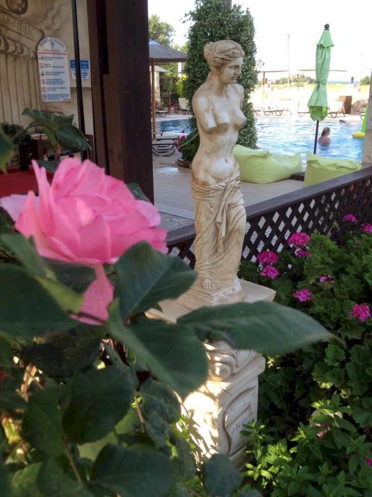 Socrates Aparthotel