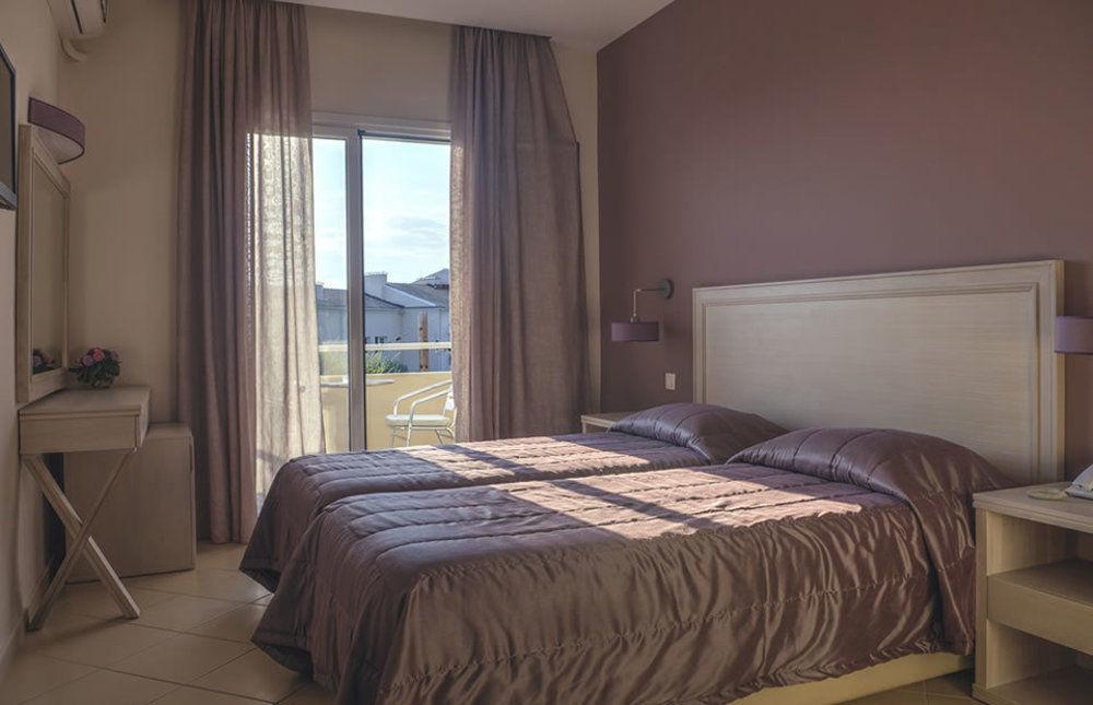 Delfinia 4* Moraitika
