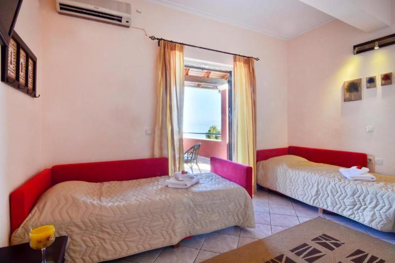 Hotel Chrismos Apraos
