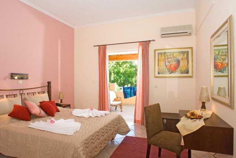 Hotel Chrismos 3*