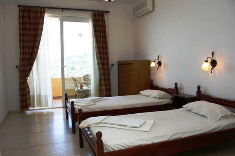 Posidonio * Skiathos Town