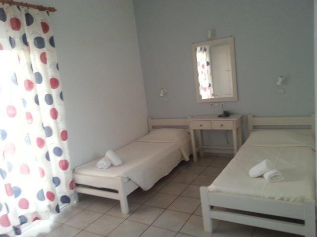 Knossos Apartment *