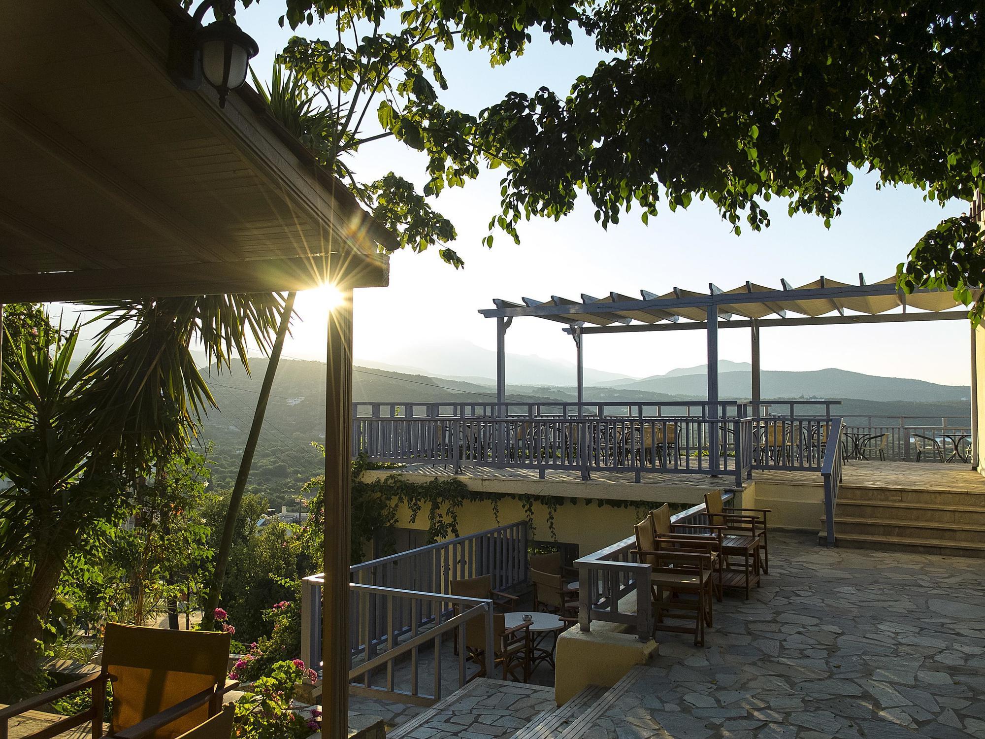 Elpida Village Hotel 4*