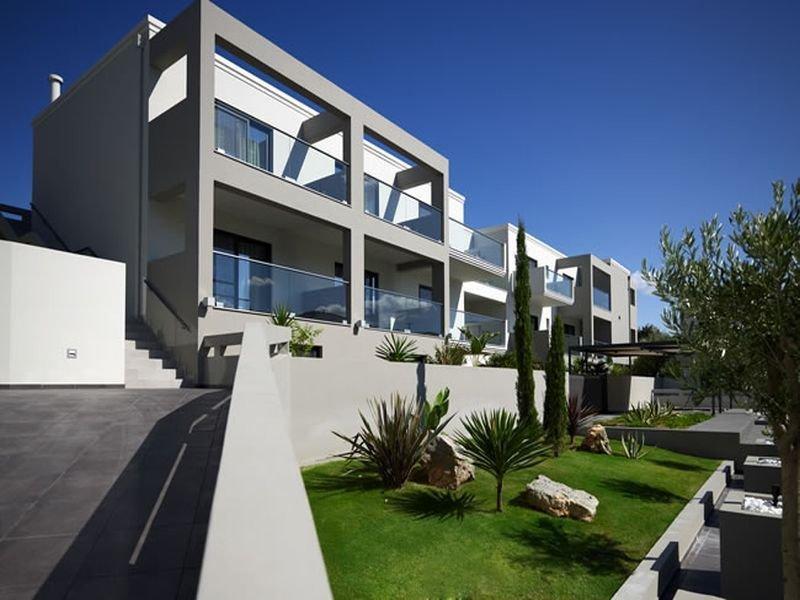 Tesoro Blu & Adults Only 4*
