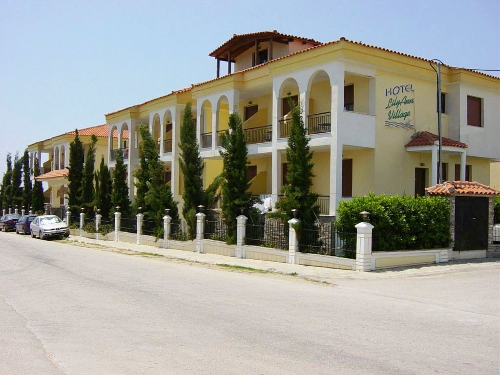 Acrotel Lily Ann Village 3*