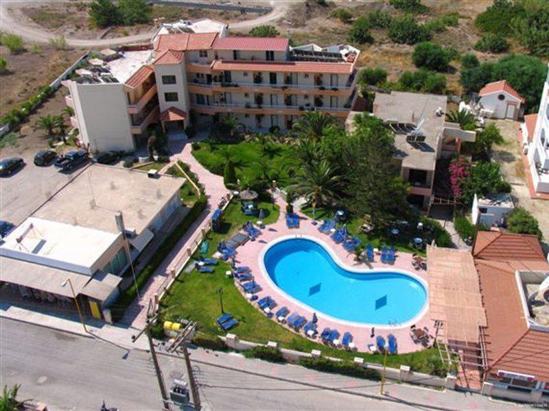Lyristis * Faliraki