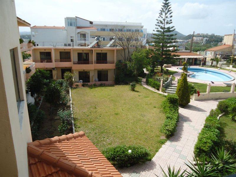 Lyristis Hotel *