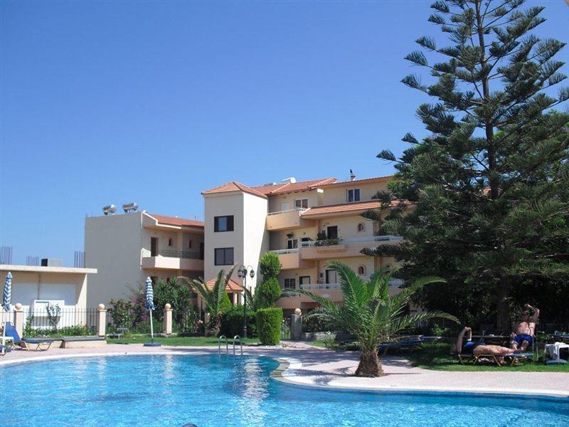 Lyristis Hotel