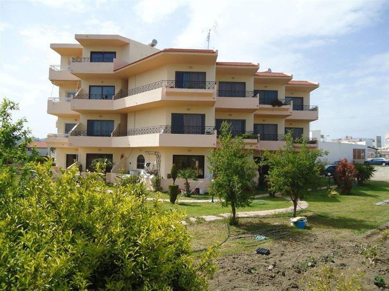 Lyristis Hotel *