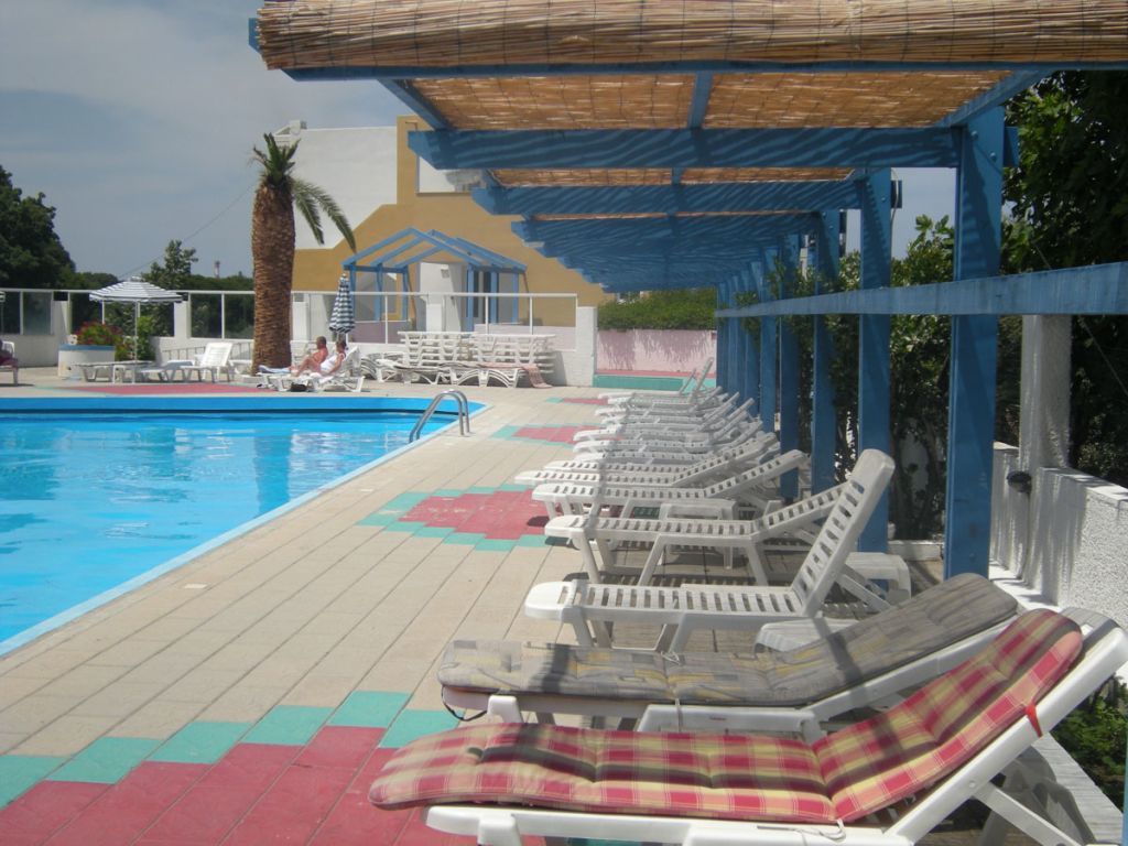 Summer Dream 3* Theologos (Rhodes)