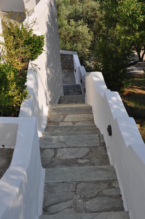 Kim * Achladies (Skiathos)