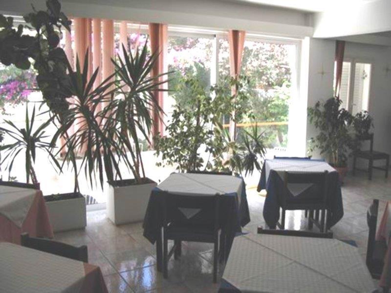 Moschos Hotel 2*