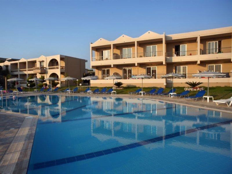 Emerald Aparthotel 3*