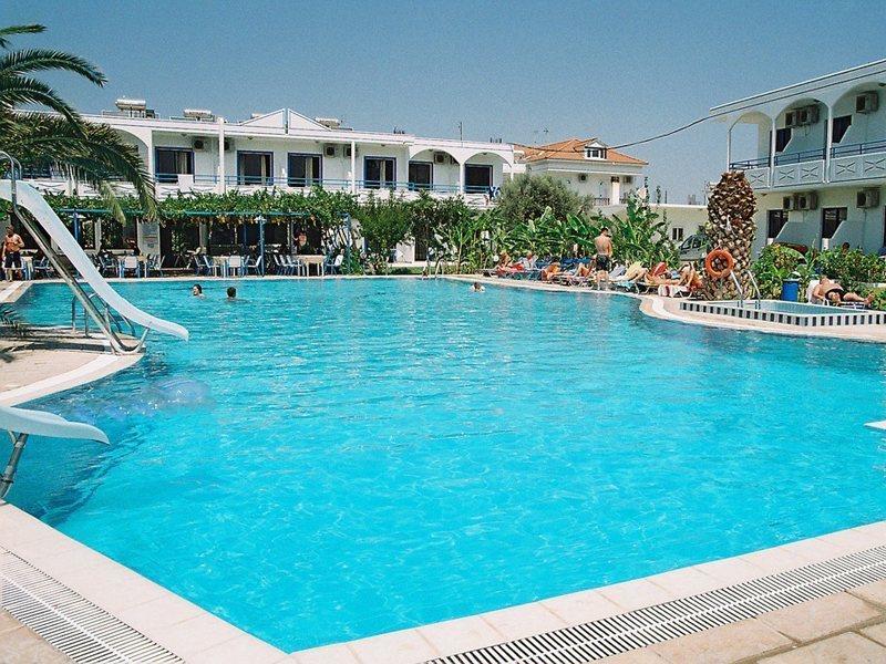 Garden Hotel 2*