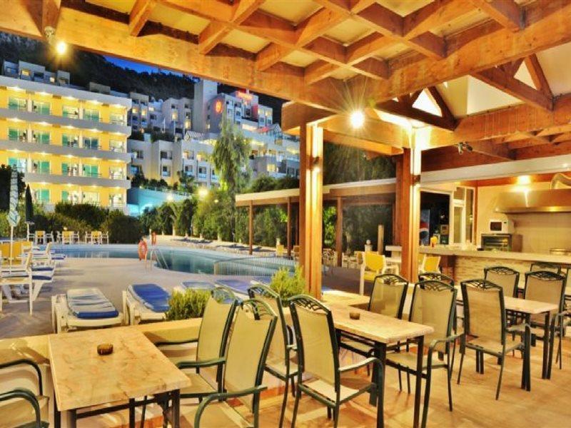 Lito Hotel 3*