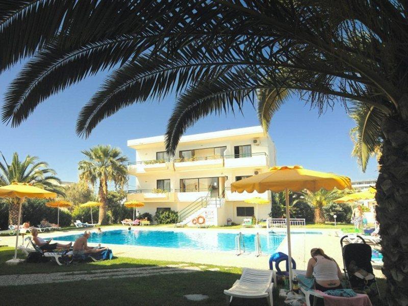 Anita Aparthotel 4*