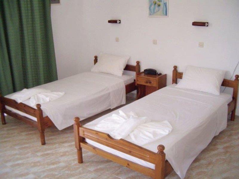 Anagros Hotel 2*
