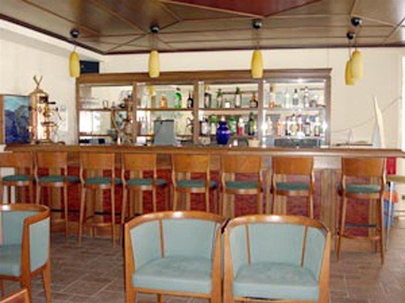 Nefeli Hotel 4*