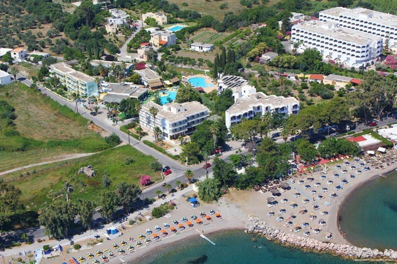 Theodorou Aparthotel
