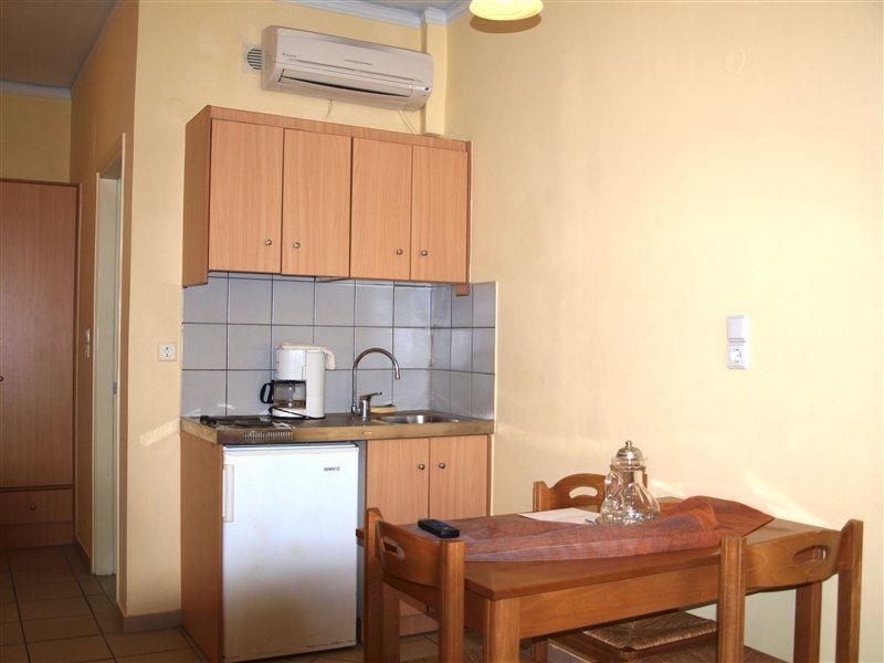 Kleoniki Mare Aparthotel