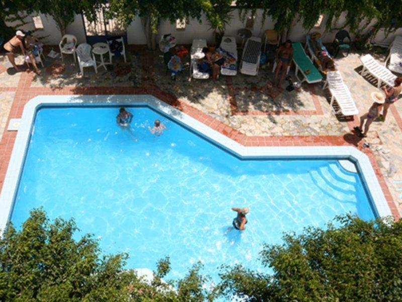 Iro Hotel