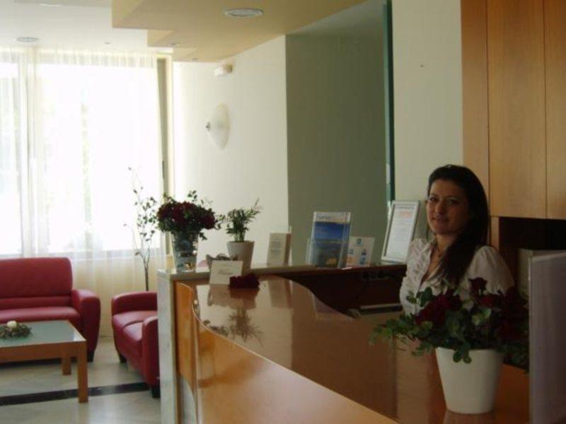 Atlantica Yakinthos 3*