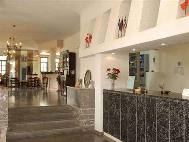 Ormos Apartment *