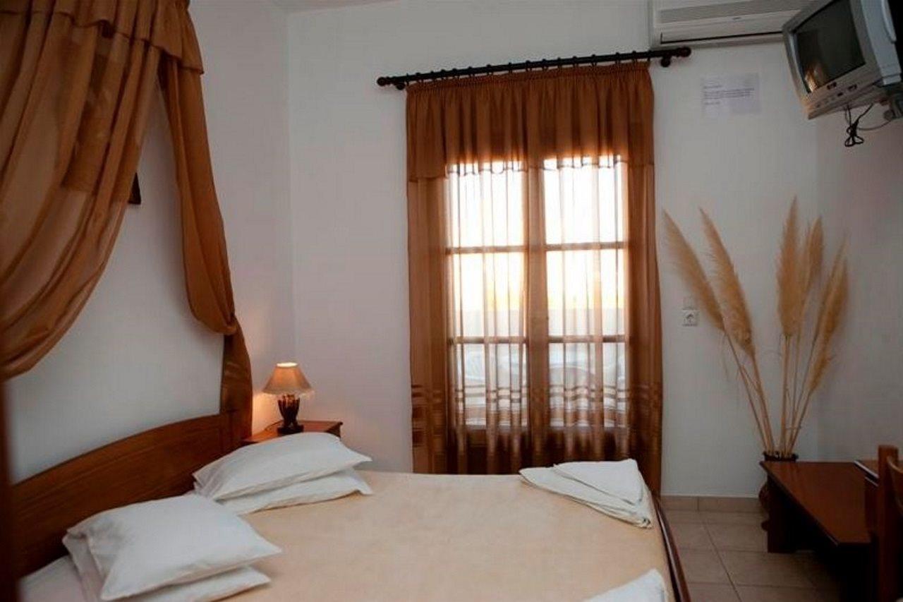 Angira Hotel 3*