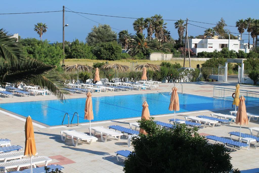 Nikos 2 & Aparthotel