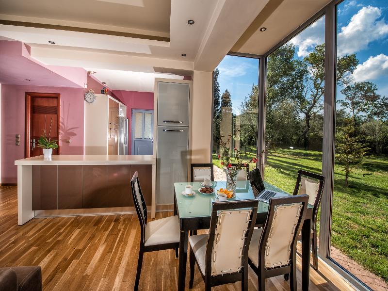 Astarte Villas - Istar Villa With Tennis Court Makhairadhon