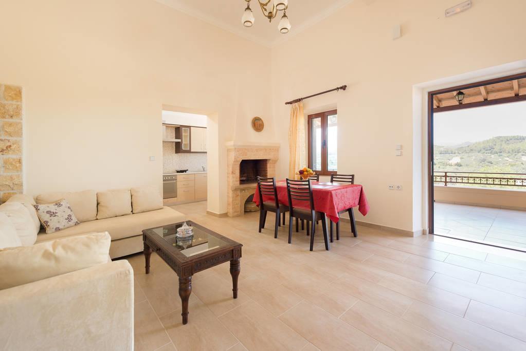 Traditional House Apartment *