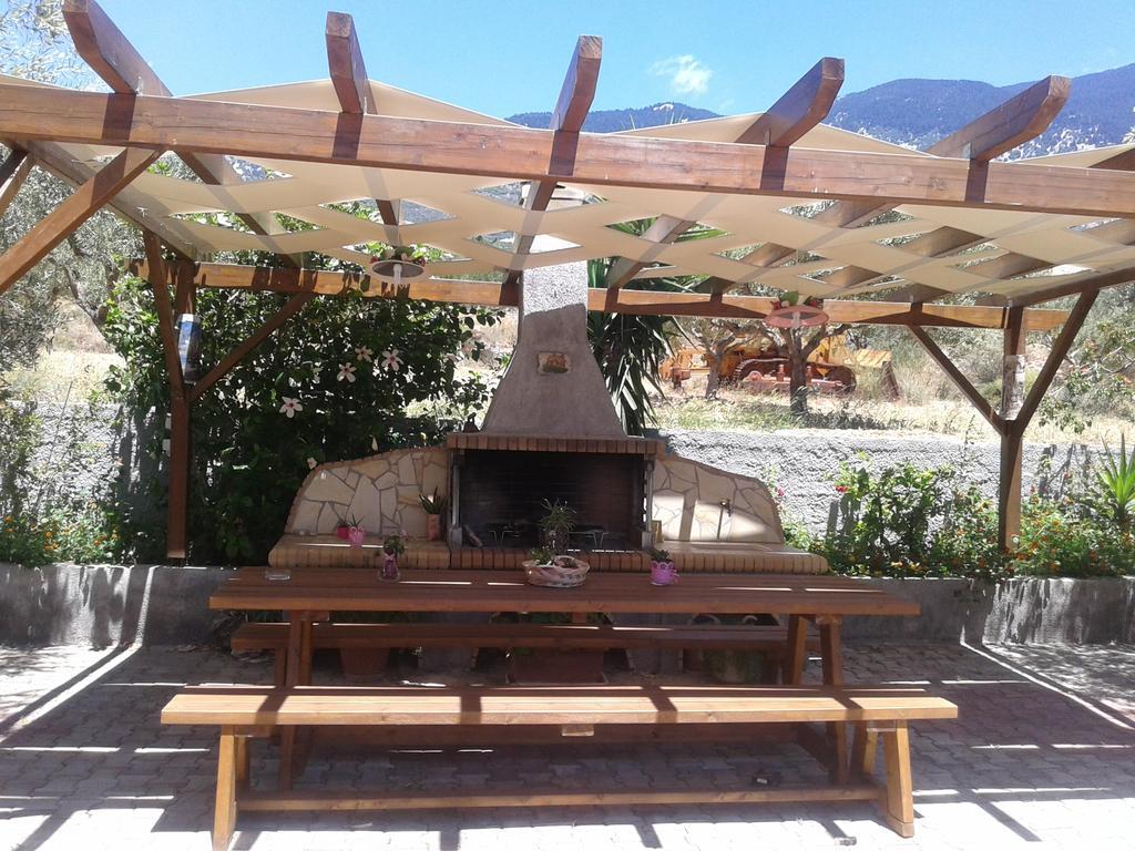Elpida * Trapezaki (Kefalonia)