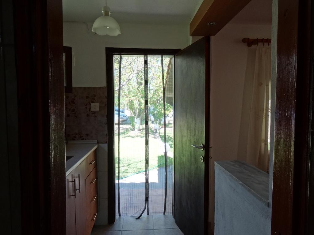 Apartment House Anna Houhlia *