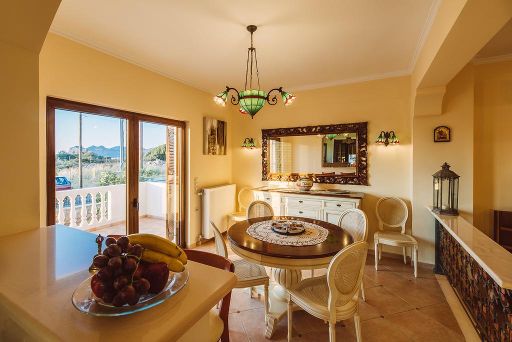 Carmelina Villa Kalathas