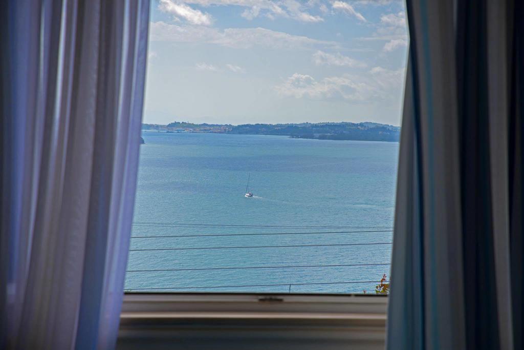 Of Roses * Kommeno (Corfu)