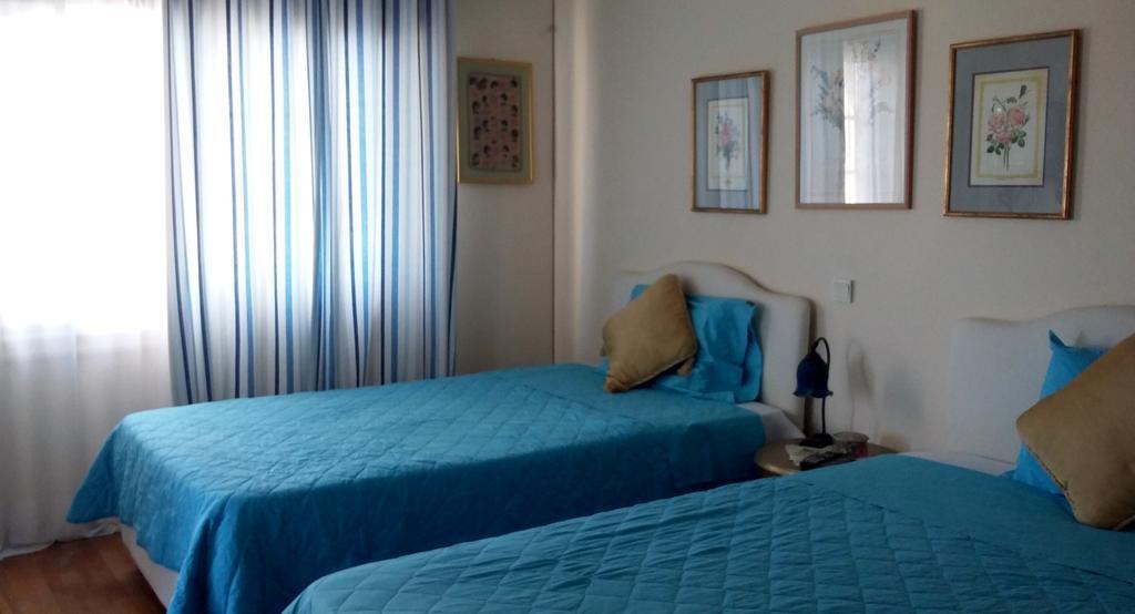 Apartment Of Roses