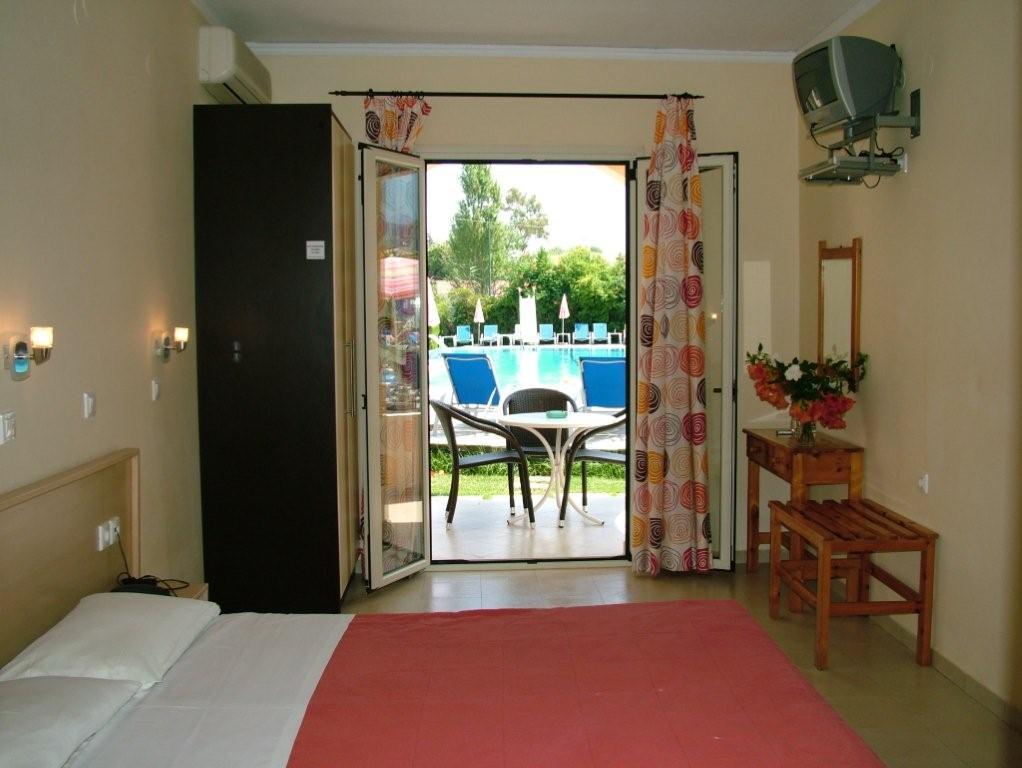 Kamari Acharavi (Corfu)