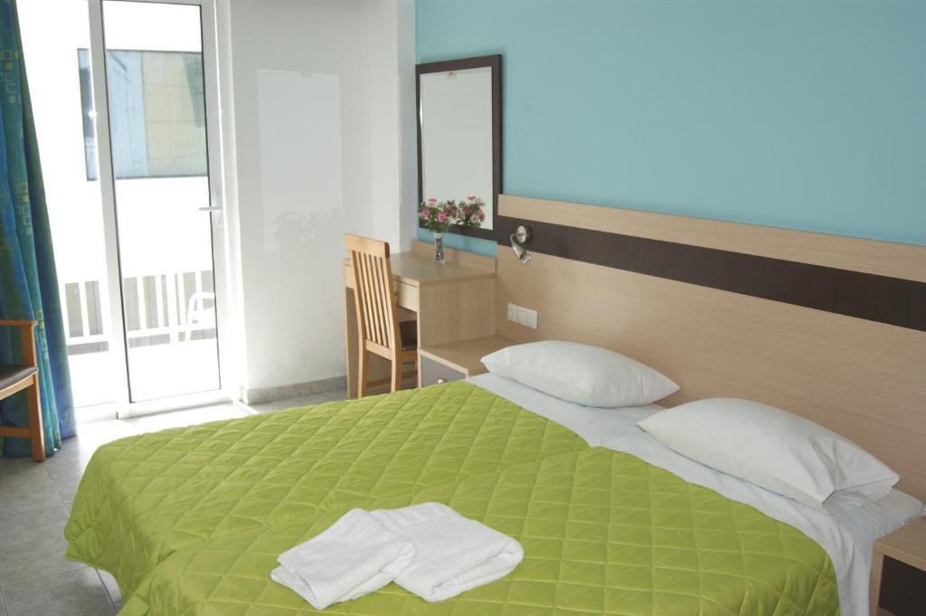 Moschos Hotel