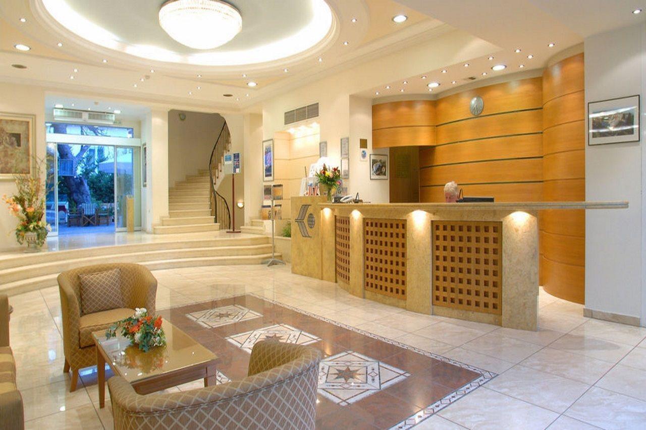 Palmyra 4* Athens