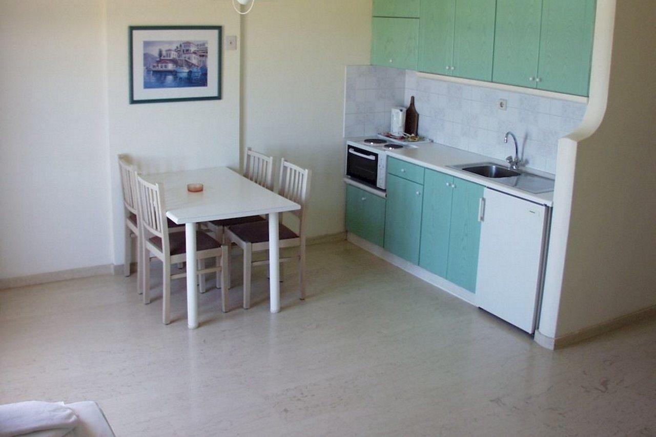 Aparthotel Manolis Malia (Crete)