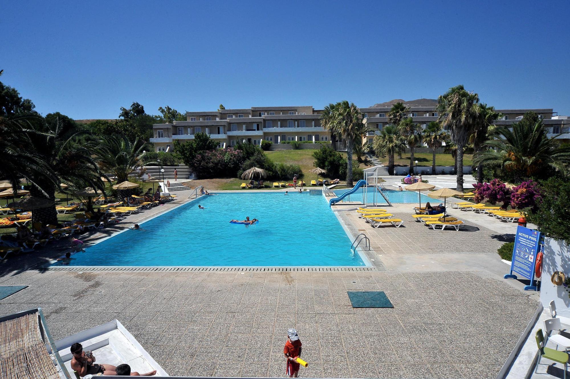 Blue Lagoon Ocean Hotel 4*