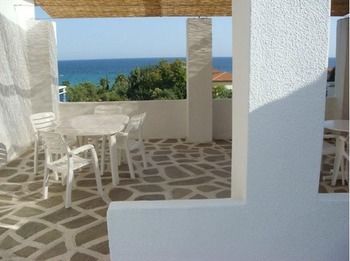 Faros Apartment *