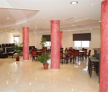Hotel Sea Breeze 2*