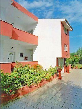 Aparthotel Knossos 2*