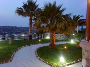 Anthoula 2*