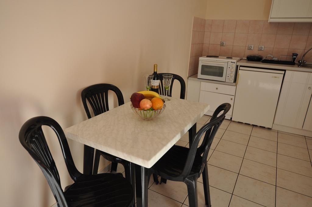 Apartment Ammos