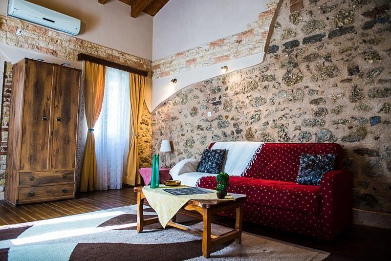 Jason's Stone House Apartment