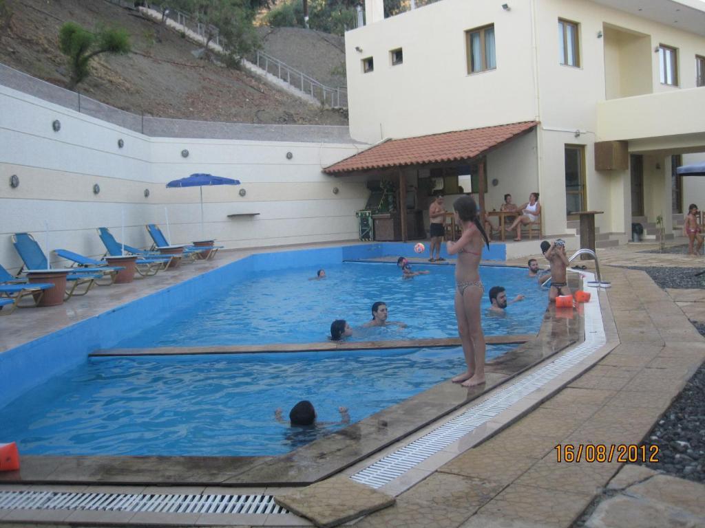 Aparthotel Sfinias 2*