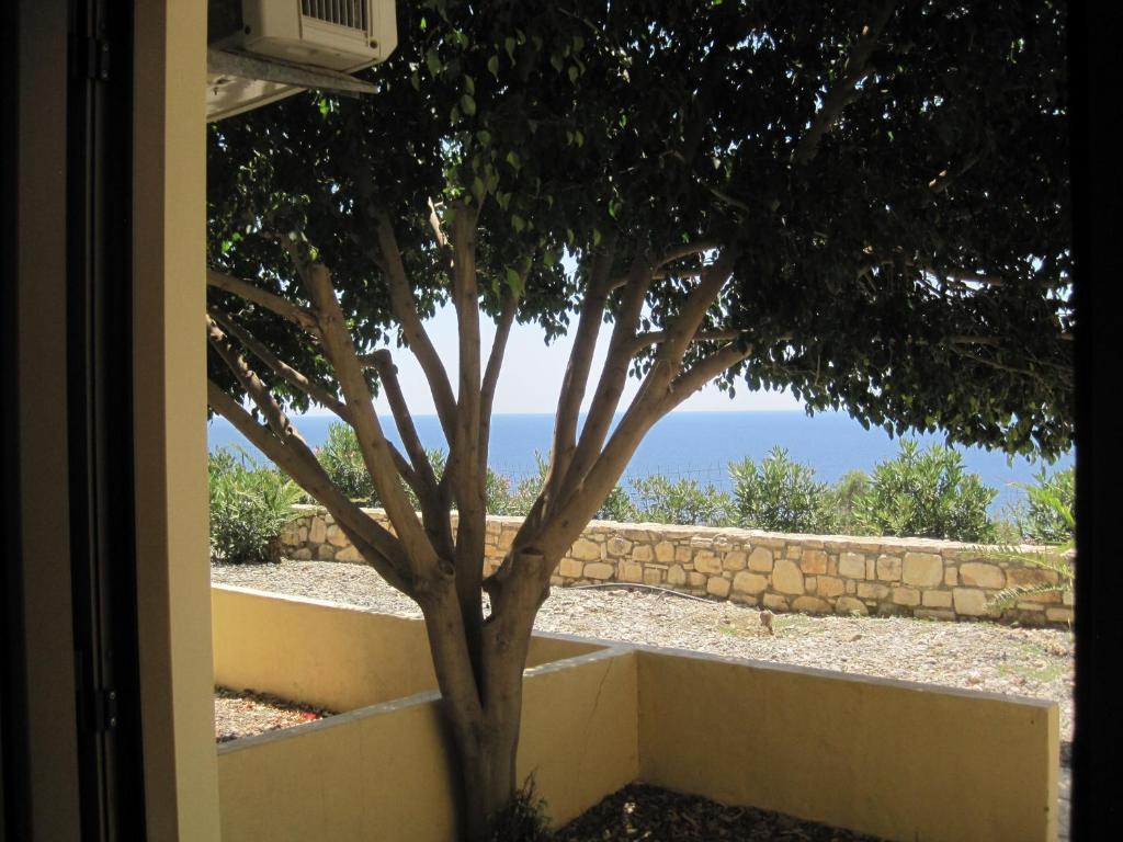 Sfinias Aparthotel